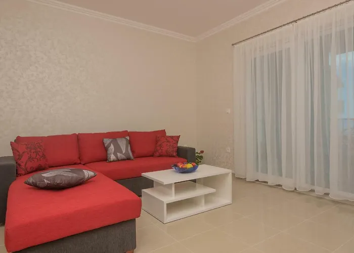 Stella Maris 马卡尔斯卡